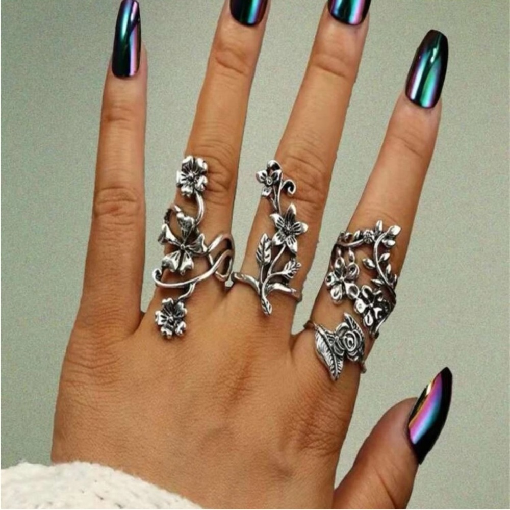Set of 4 Gorgeous Vintage Floral Rings! Absolutely Stunning! 💍💍💍💍💍 - Picture 5 of 7